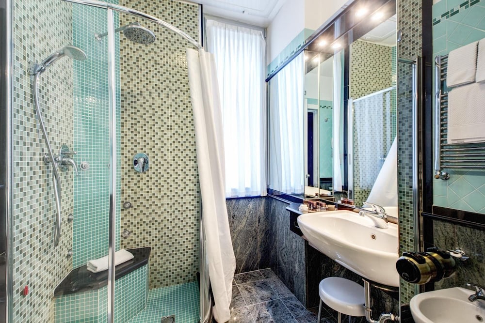 Brunelleschi Hotel Milan 8/49