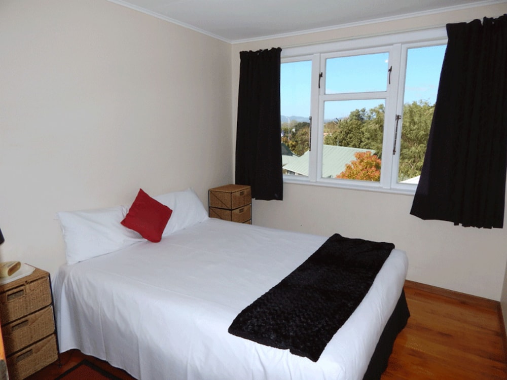 Cheviot Park Motor Lodge 15/50