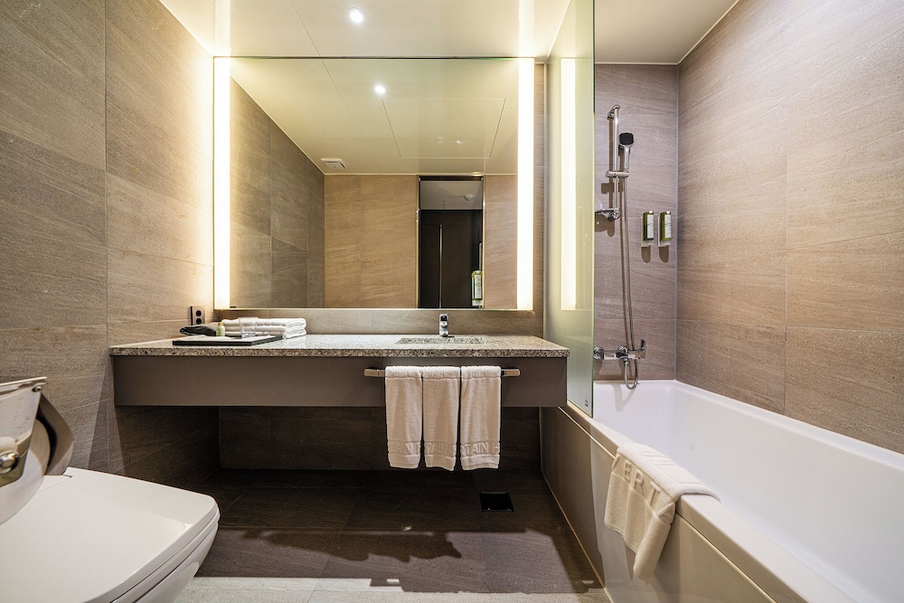 Rivertain Hotel Gyeongju 55/59
