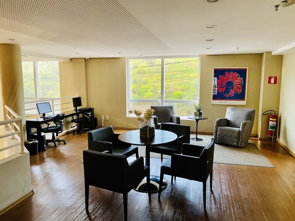 Lummina Hotel 24/42