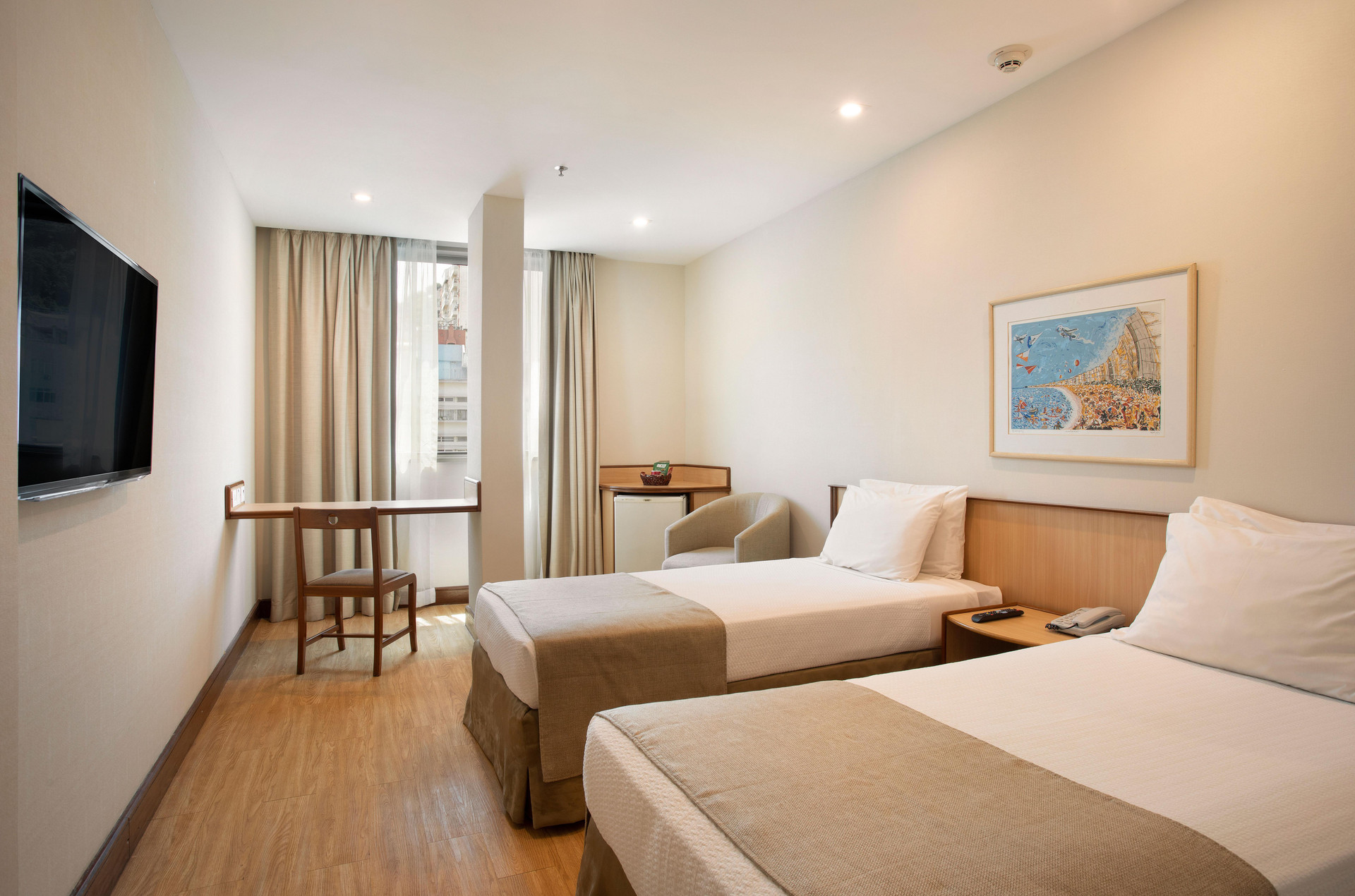 Executive, Twin Beds, Street View