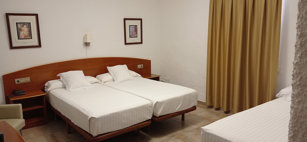 Hostal San Juan 12/69