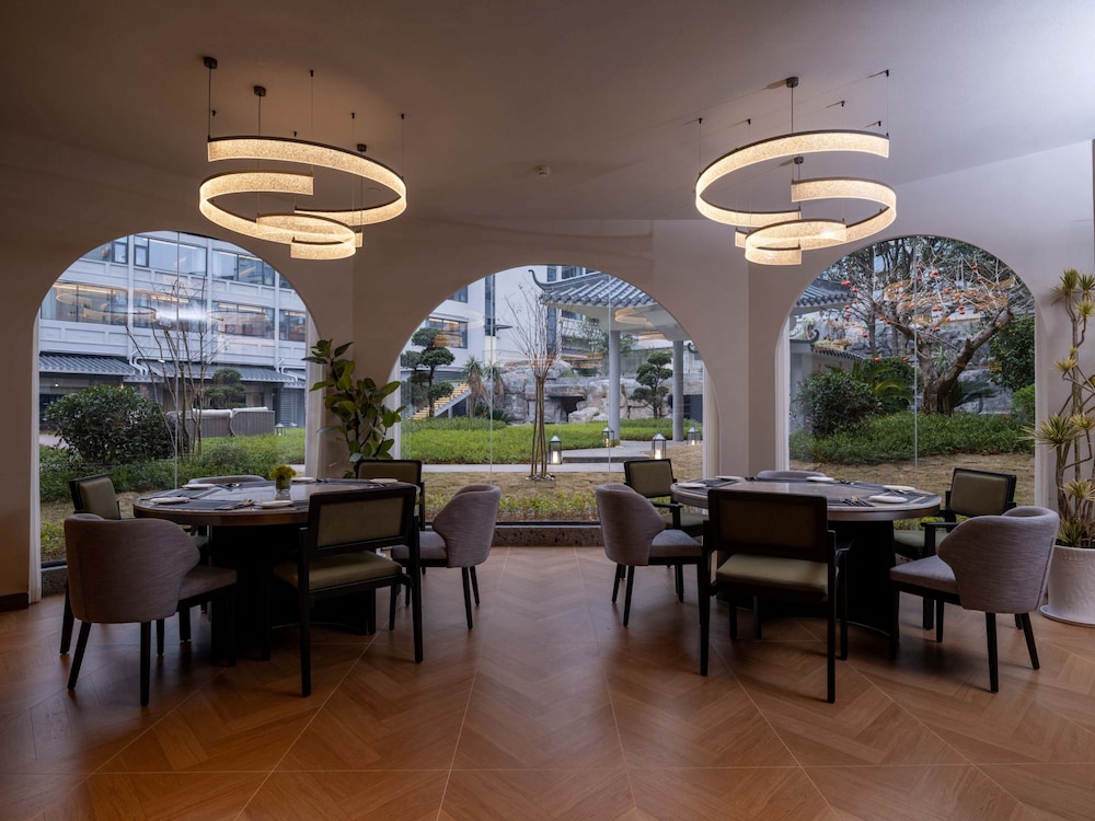 Holiday Inn Guilin Qixing By IHG، Guilin 32/50