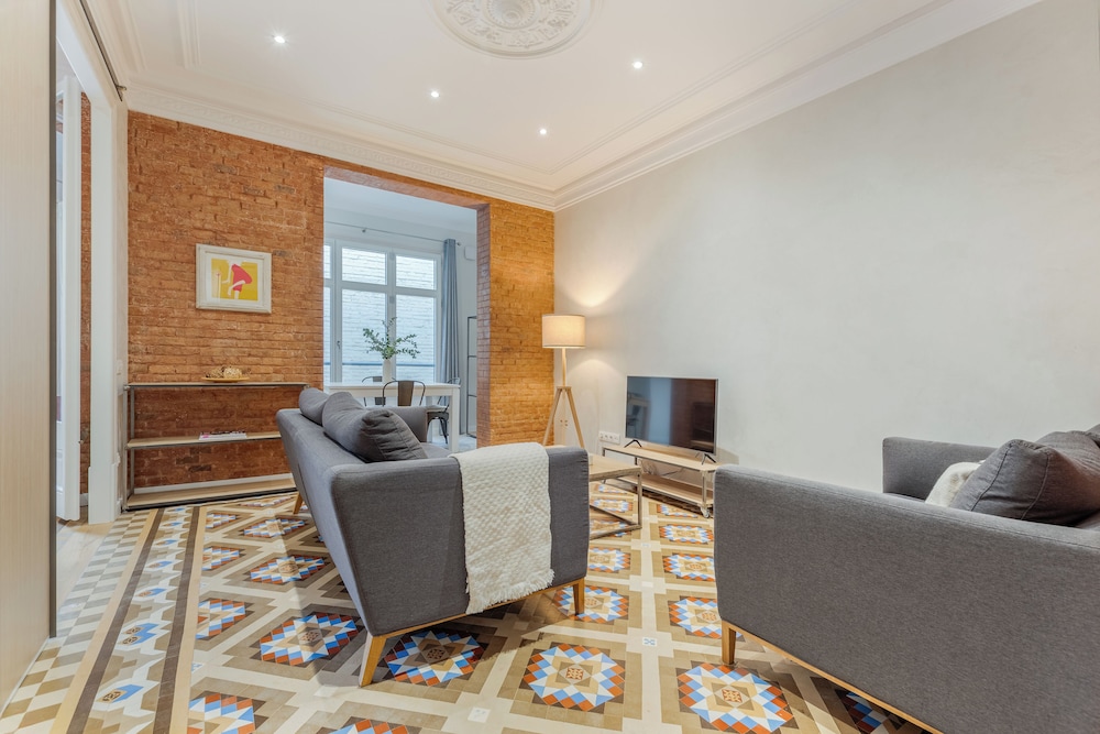 Fuster Apartments 25/50