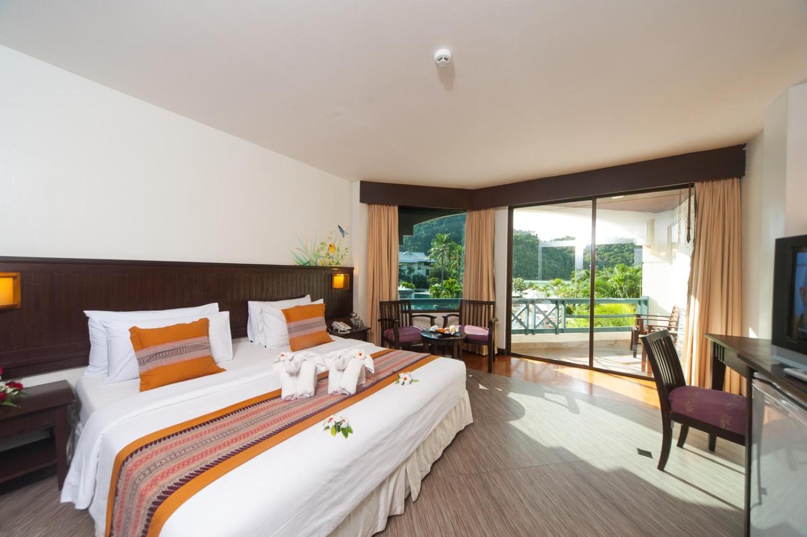 SUPERIOR, DOUBLE BED