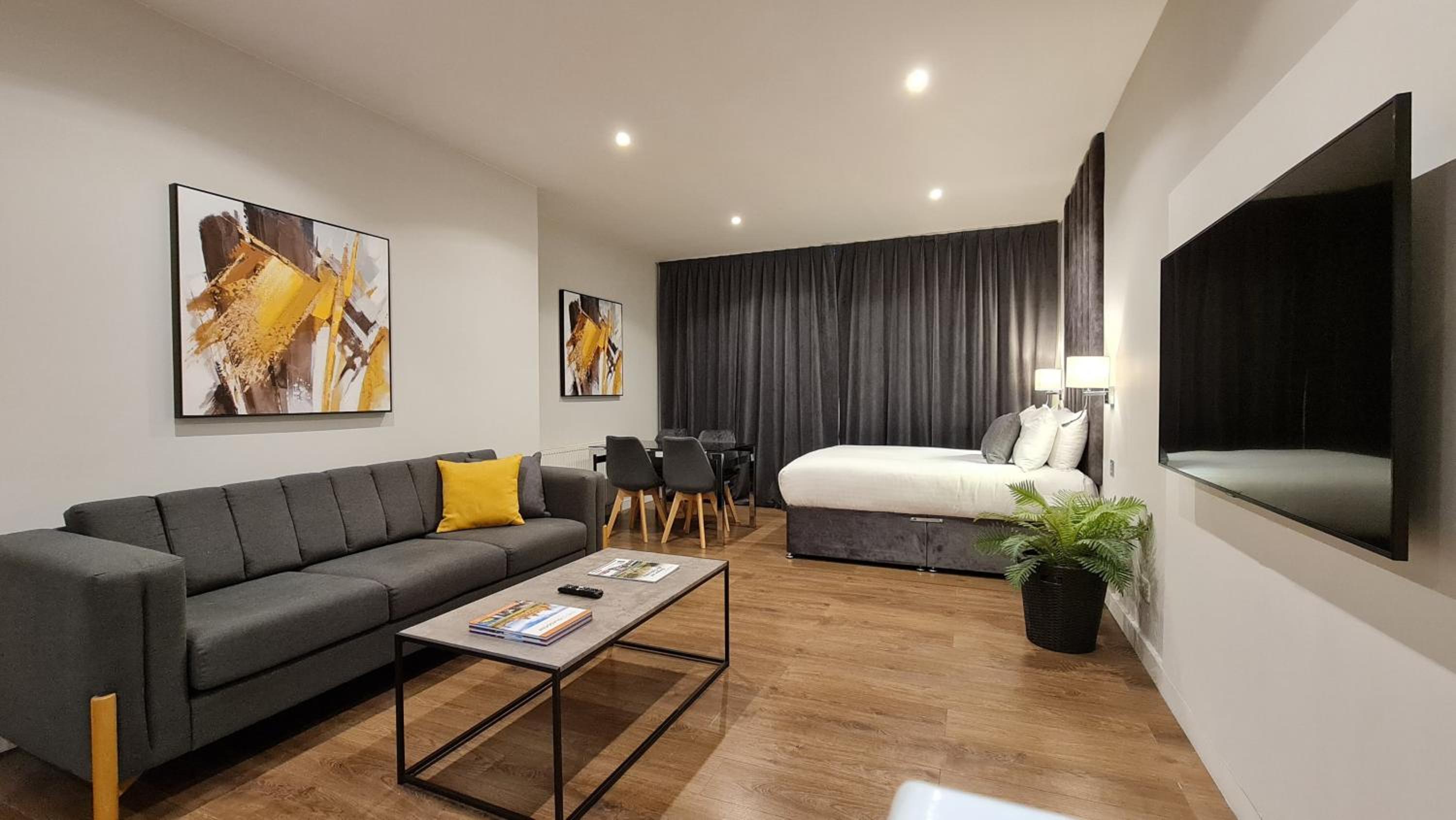 V City Aparthotels Glasgow 15/25