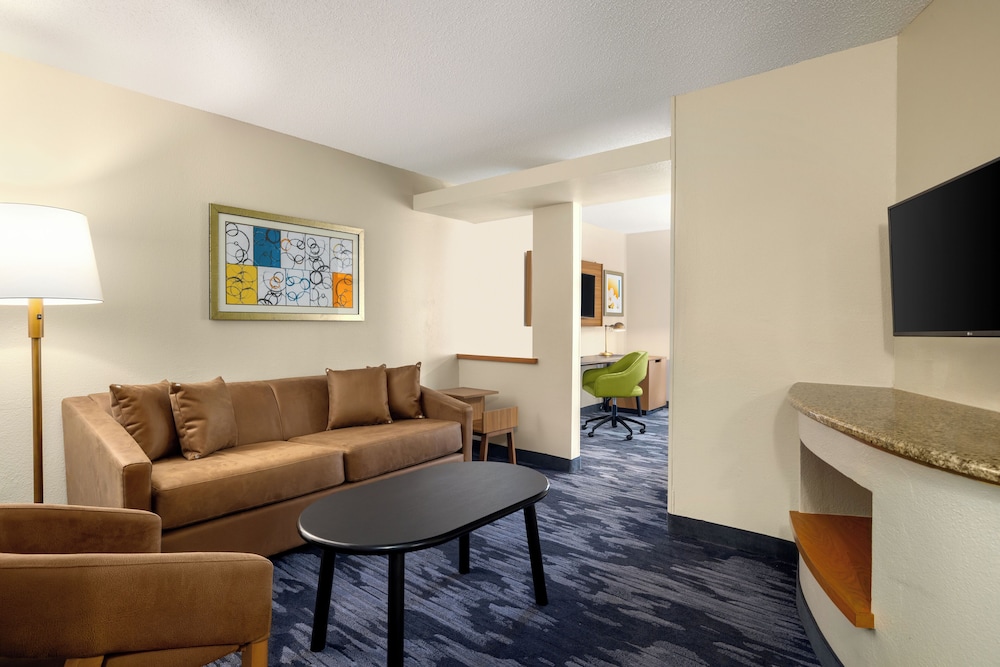 Fairfield Inn By Marriott Hattiesburg 44/65