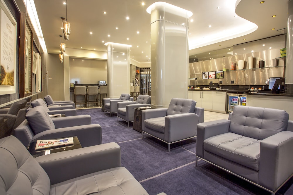 The Maslow Sandton 21/50
