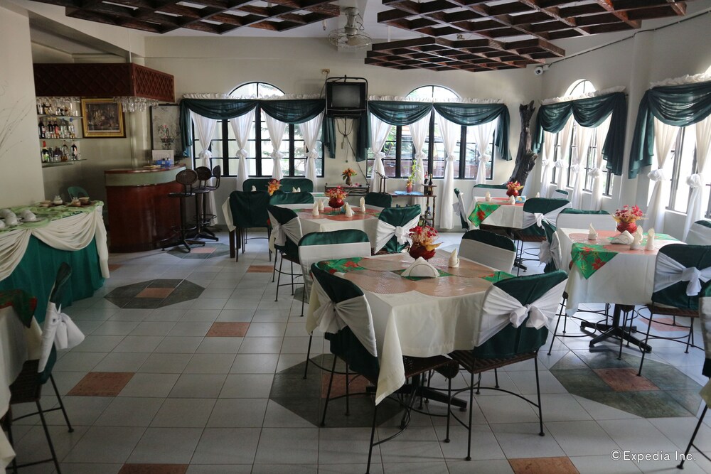 La Esperanza Hotel 35/41