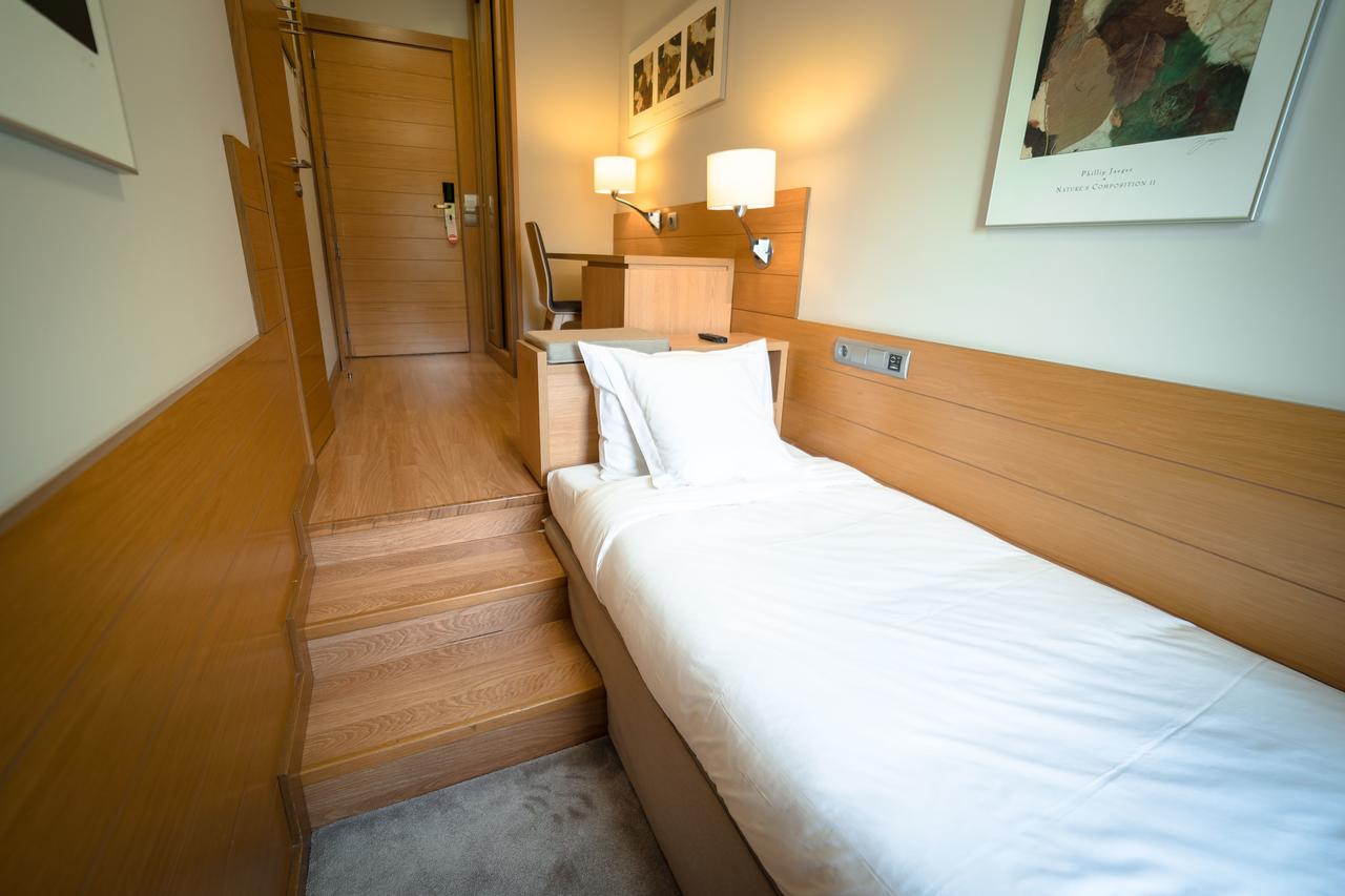 Standard, Single, Double Bed