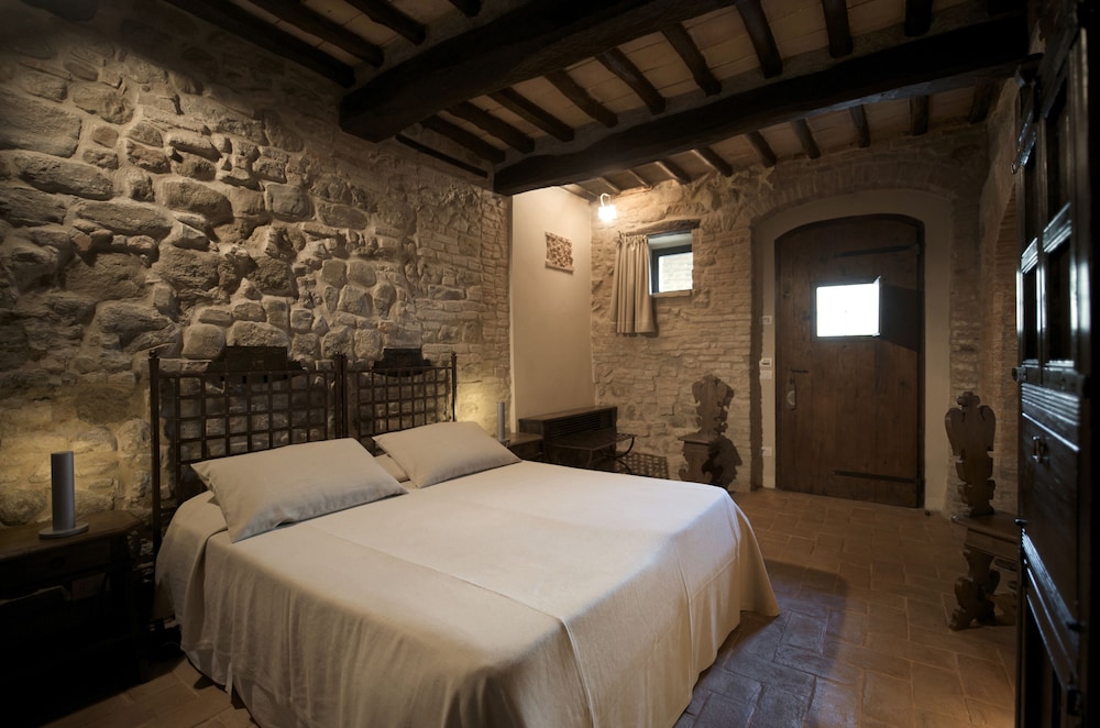 Castello di Monterone 15/64