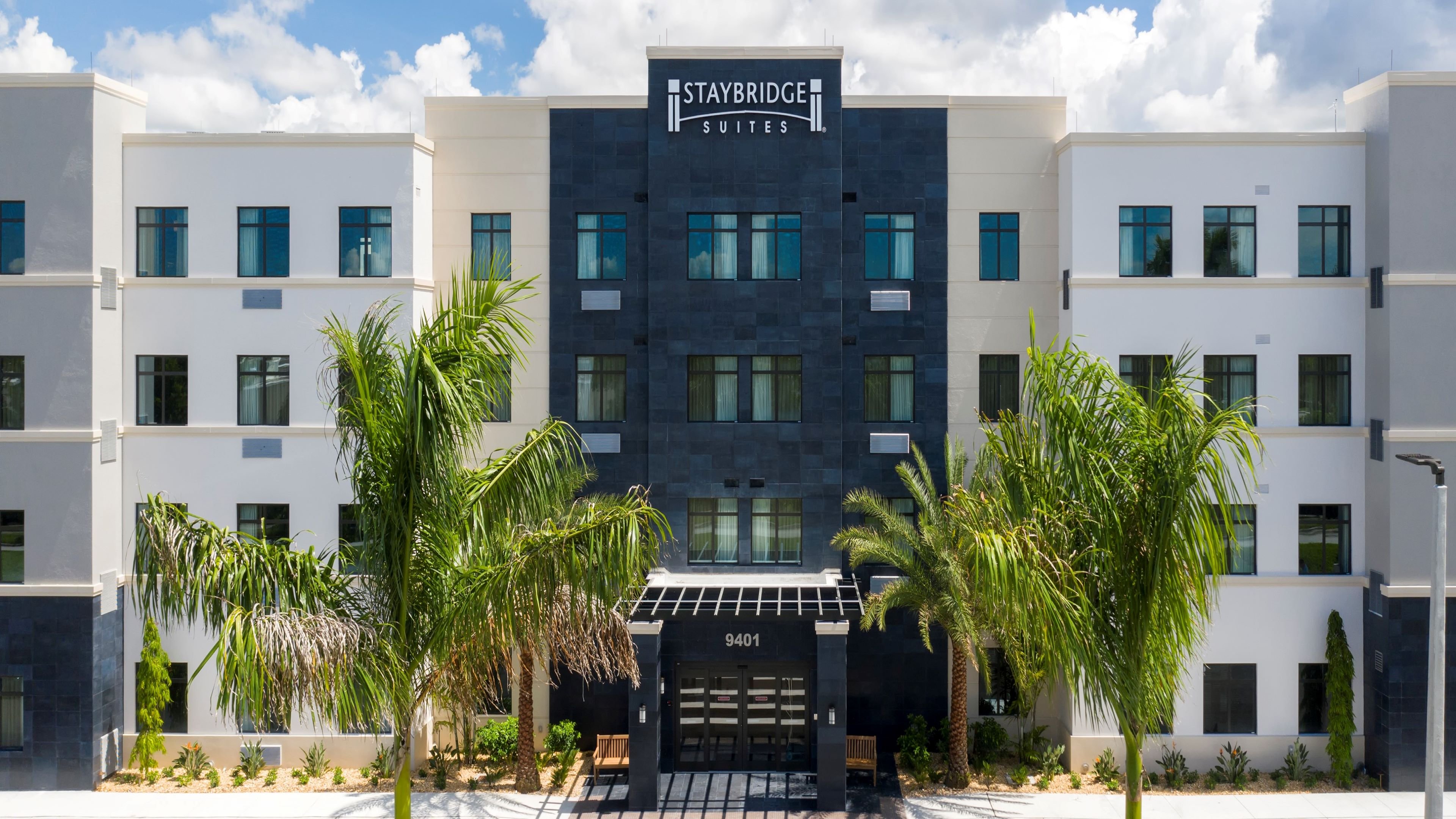 Staybridge Suites Naples Marco Island 3/75