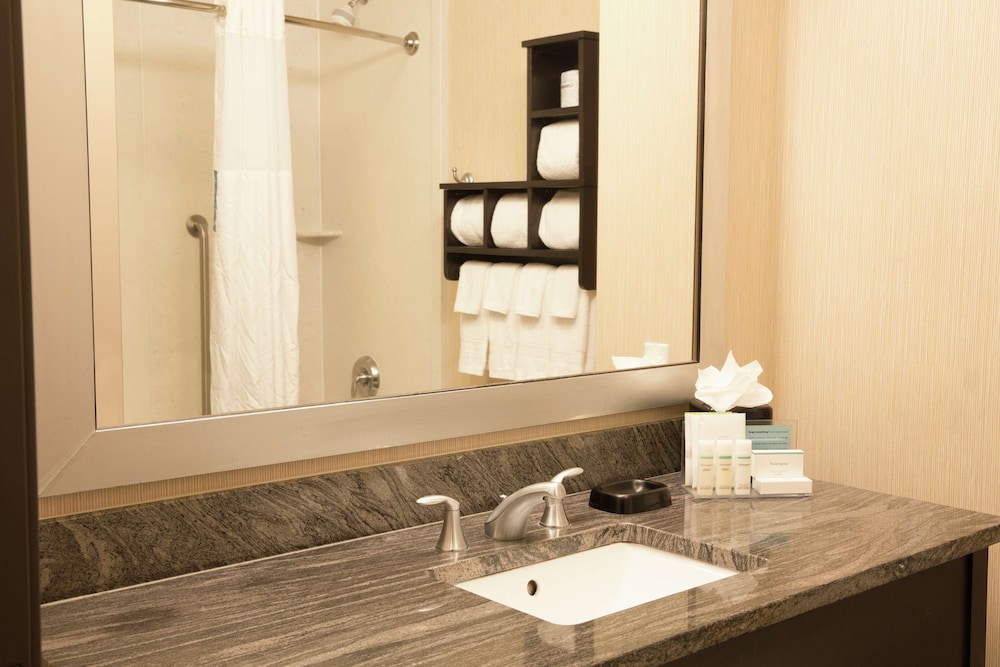 Hampton Inn & Suites Tacoma/Puyallup 21/56