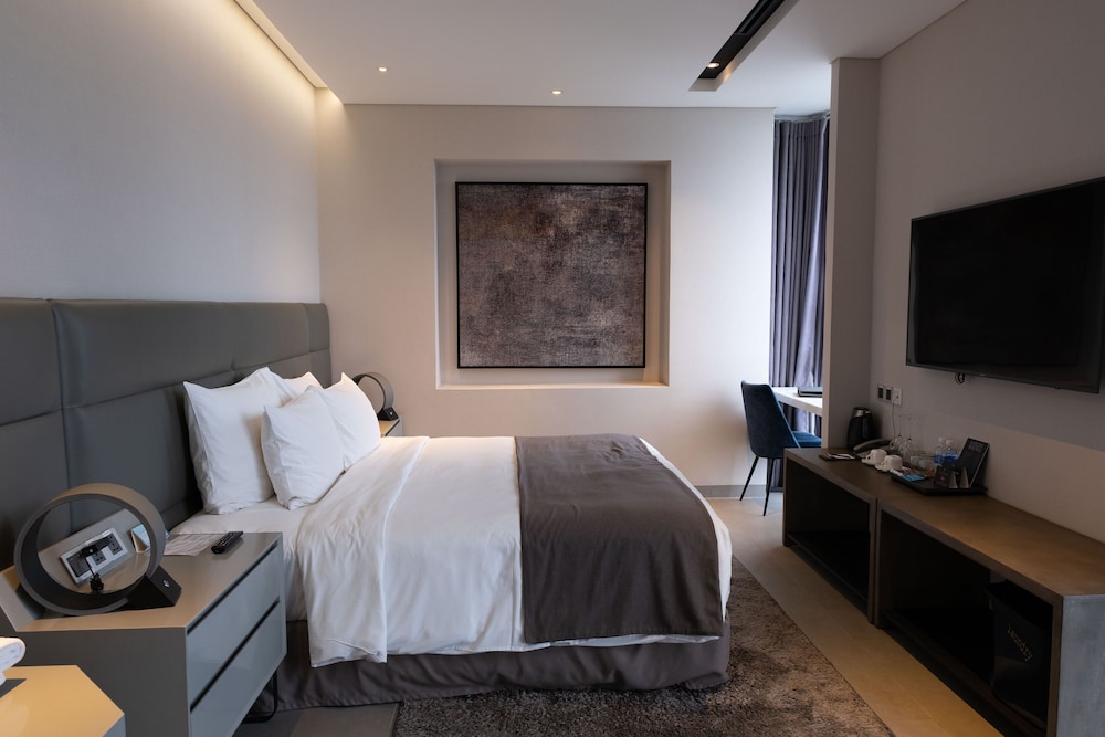 M Hotel Saigon 23/70