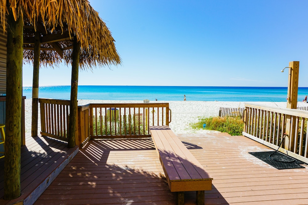 Landmark Holiday Beach Resort 2/34