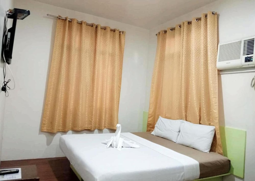 Sulit Budget Hotel 12/24