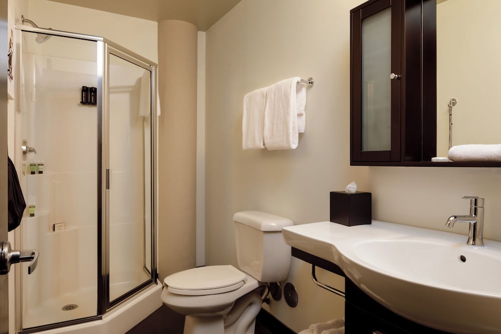 Hotel Clemons 49/50