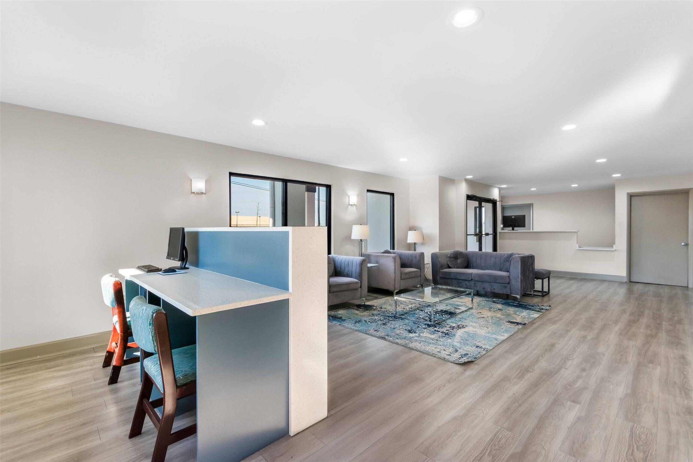 Days Inn by Wyndham Enterprise 11/26