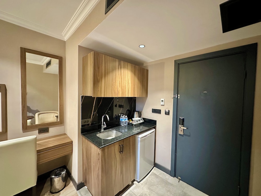 Mineo Hotel Taksim 34/40