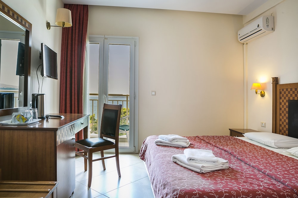 Lassi Hotel 10/42