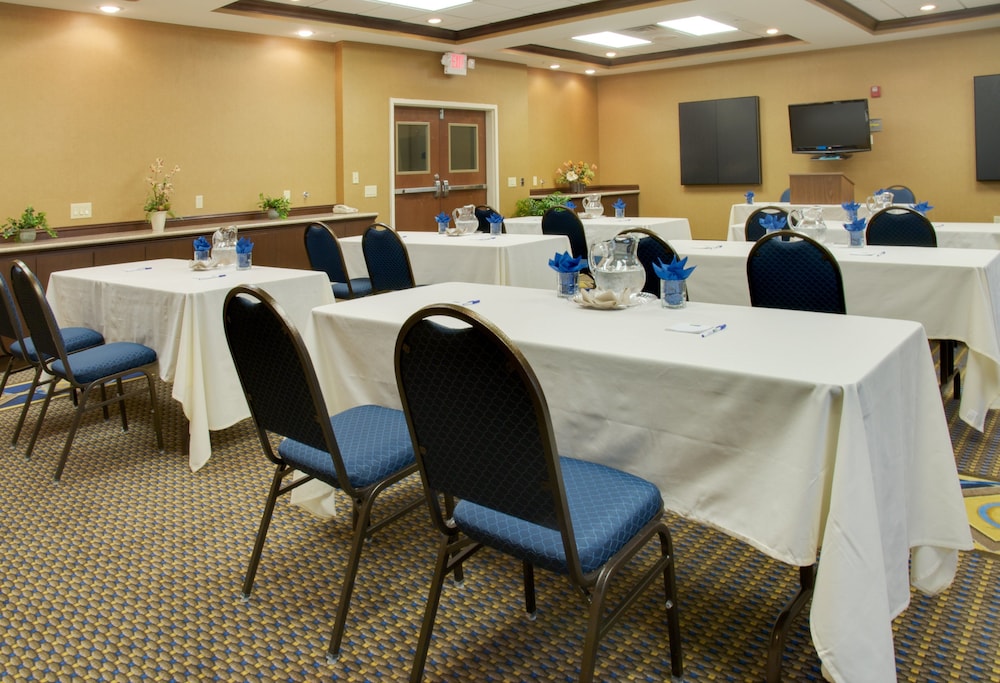 Holiday Inn Express Hotel And Suites Houston Energy Corridor W Oaks 29/29