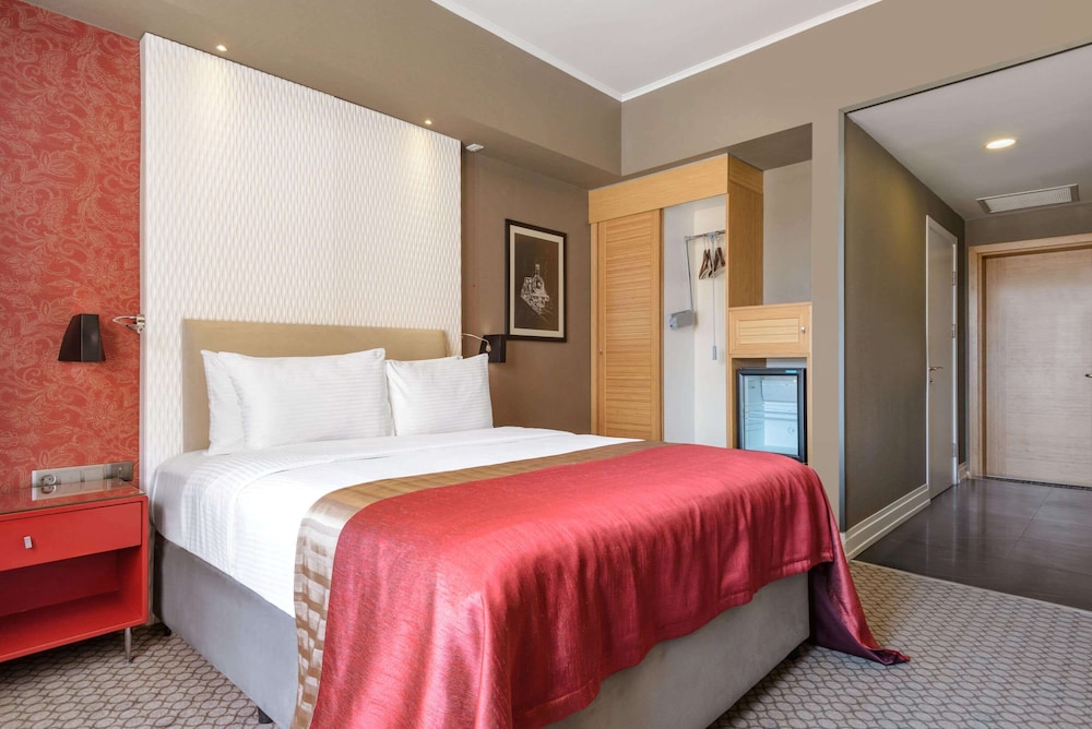 غرفة سوبيريور بسرير كينج، Ramada Plaza by Wyndham Eskisehir 3/4