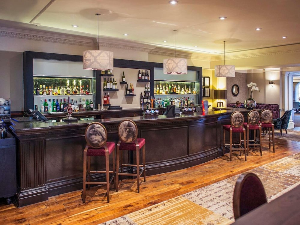 Mercure Southgate Hotel 37/49