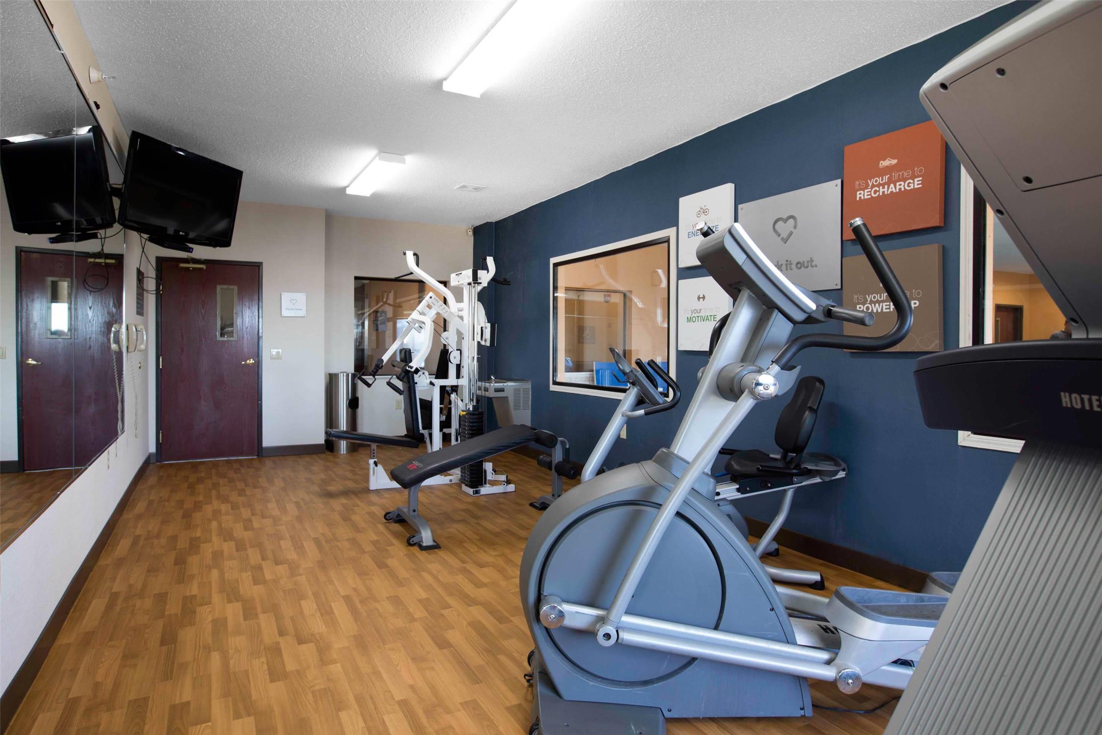 Comfort Suites Fort Wayne North 4/14