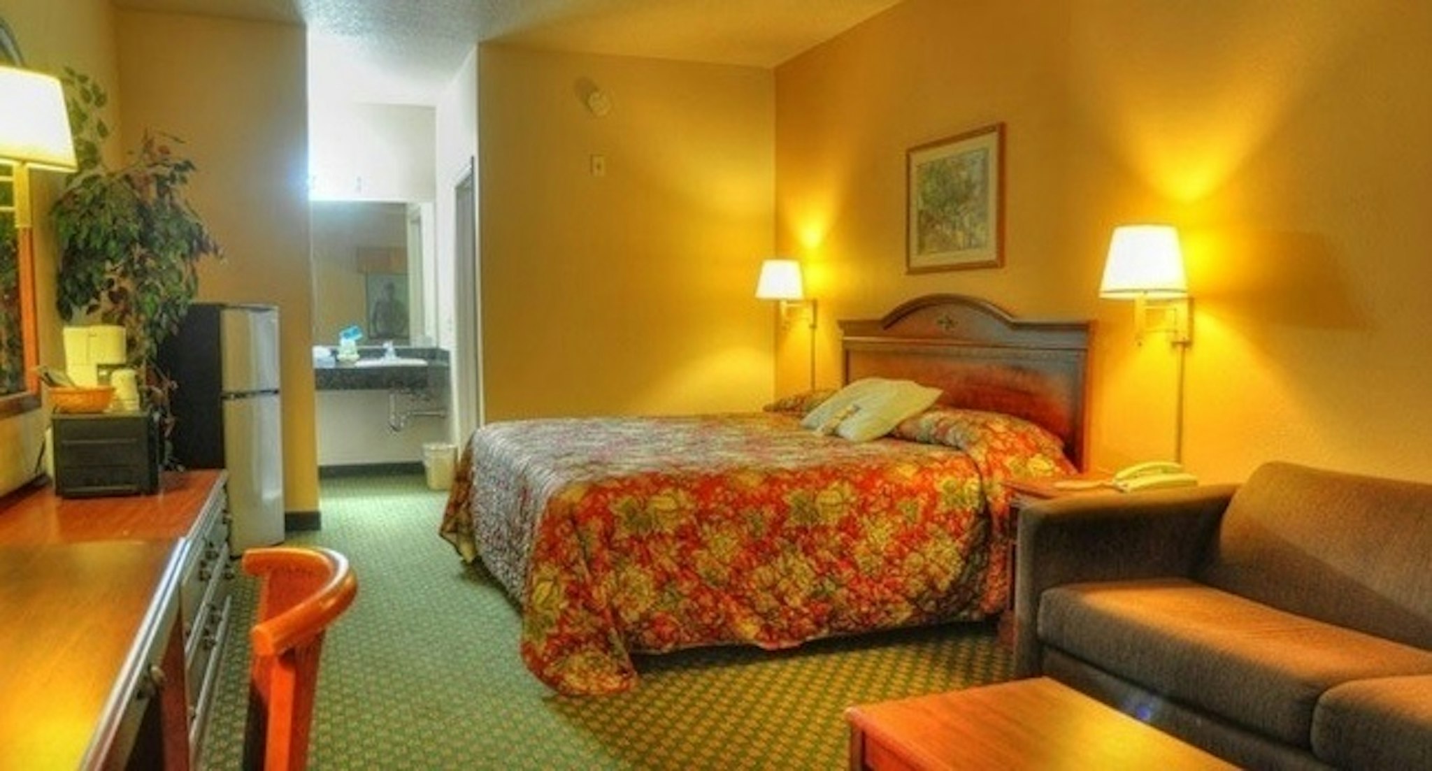 Quality Inn & Suites Victoria South 8/23