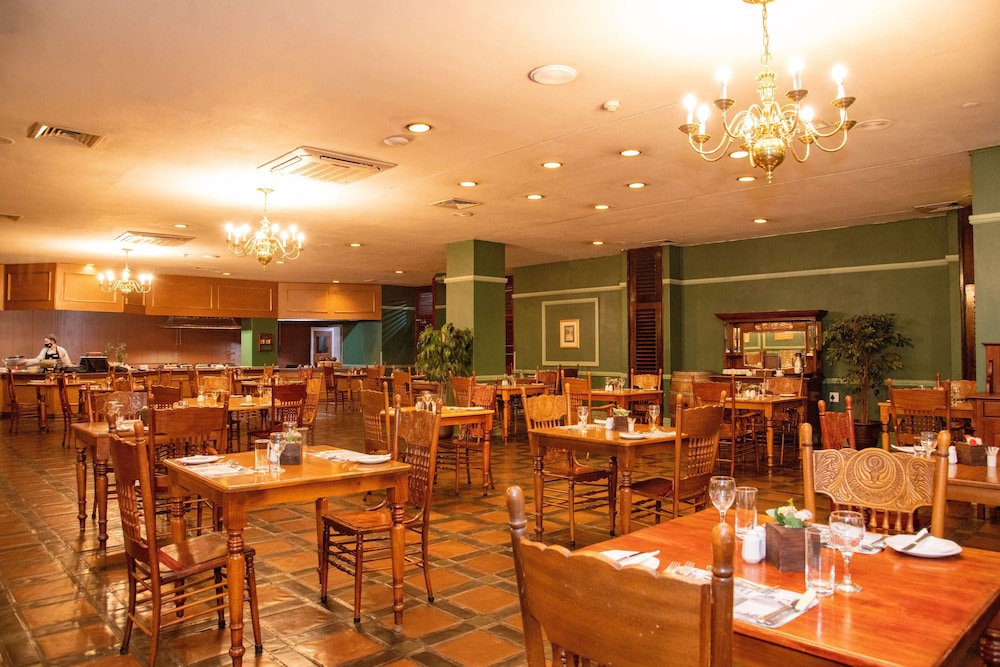 Bon Hotel Bloemfontein Central 42/60