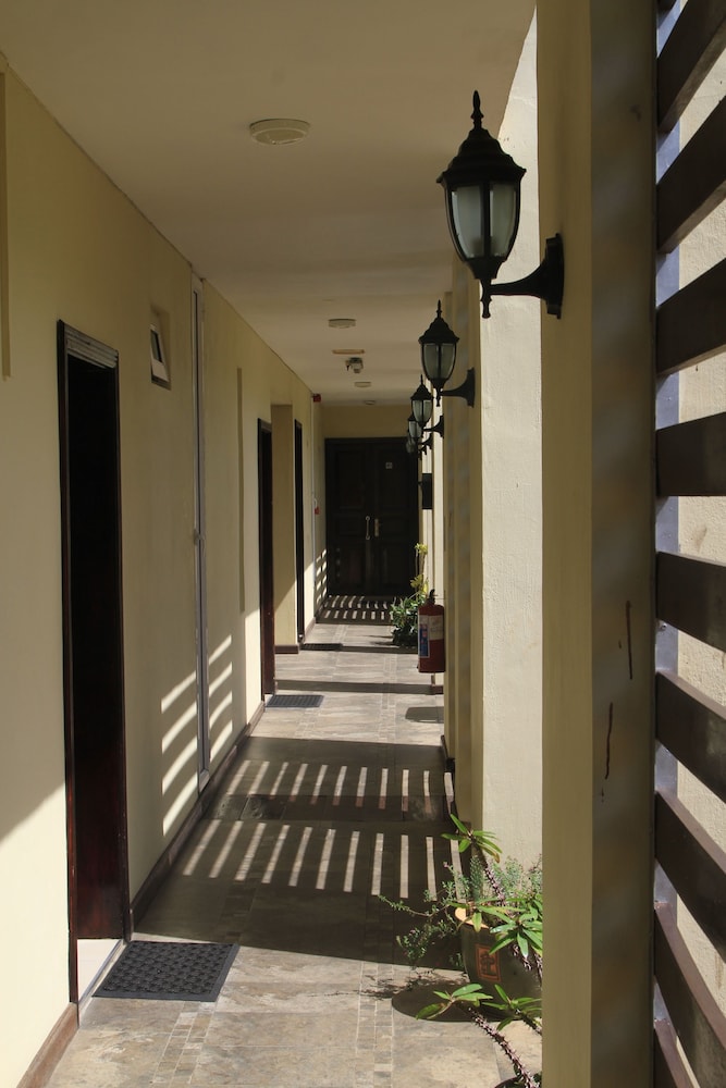 Villa Narmada 9/68