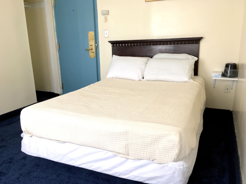 Belmar Inn 14/45