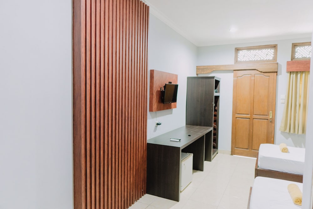 Gemini Star Hotel Kuta 58/69