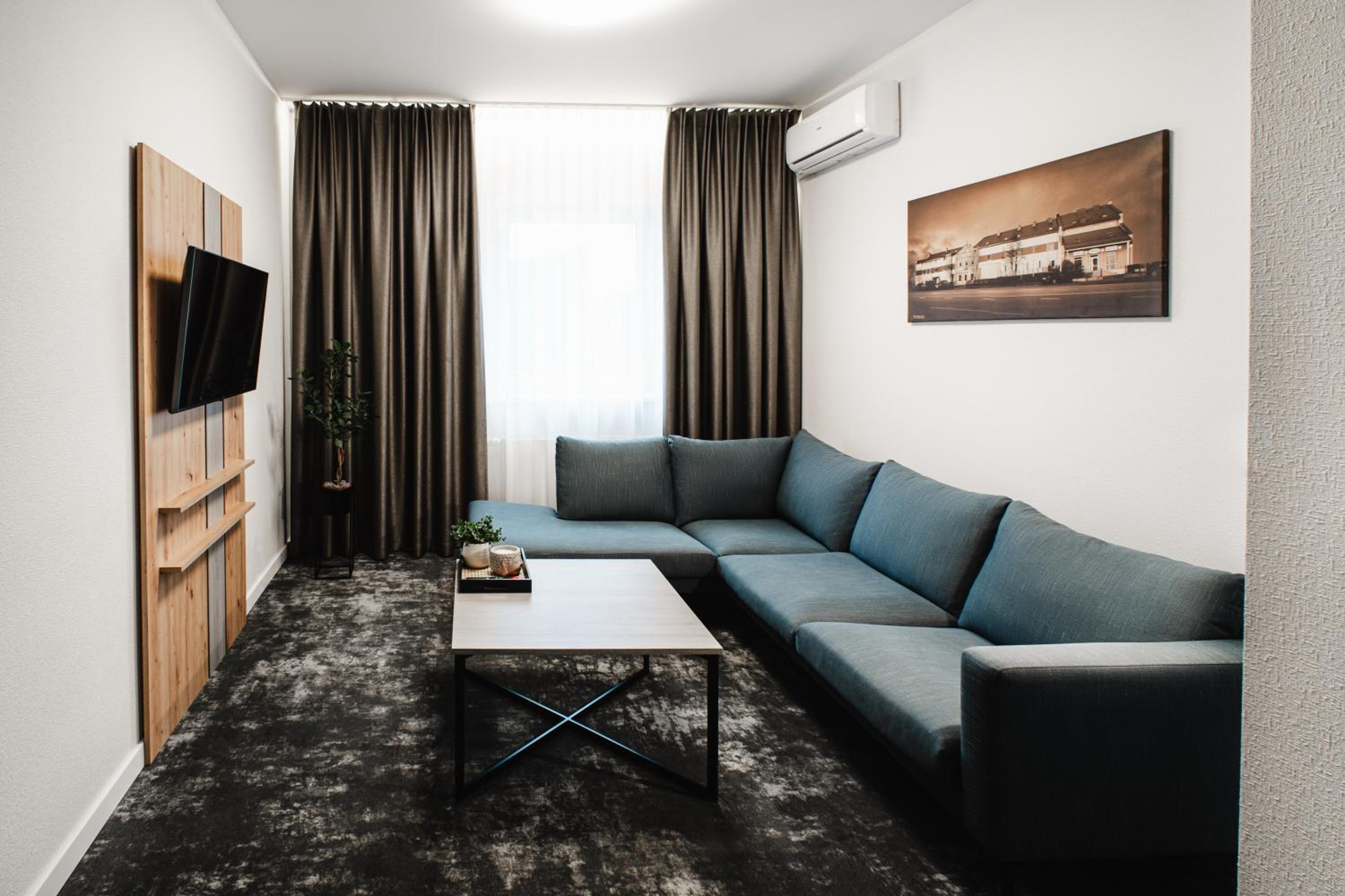 Hotel Tomas 32/50