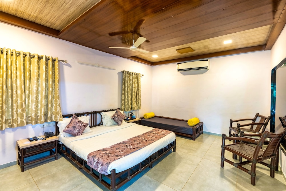 SAAVAJ RESORT 10/36