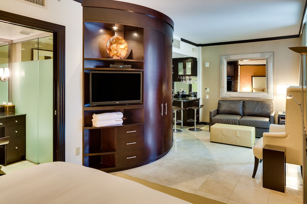 SBV Luxury Ocean Hotel Suites 20/42