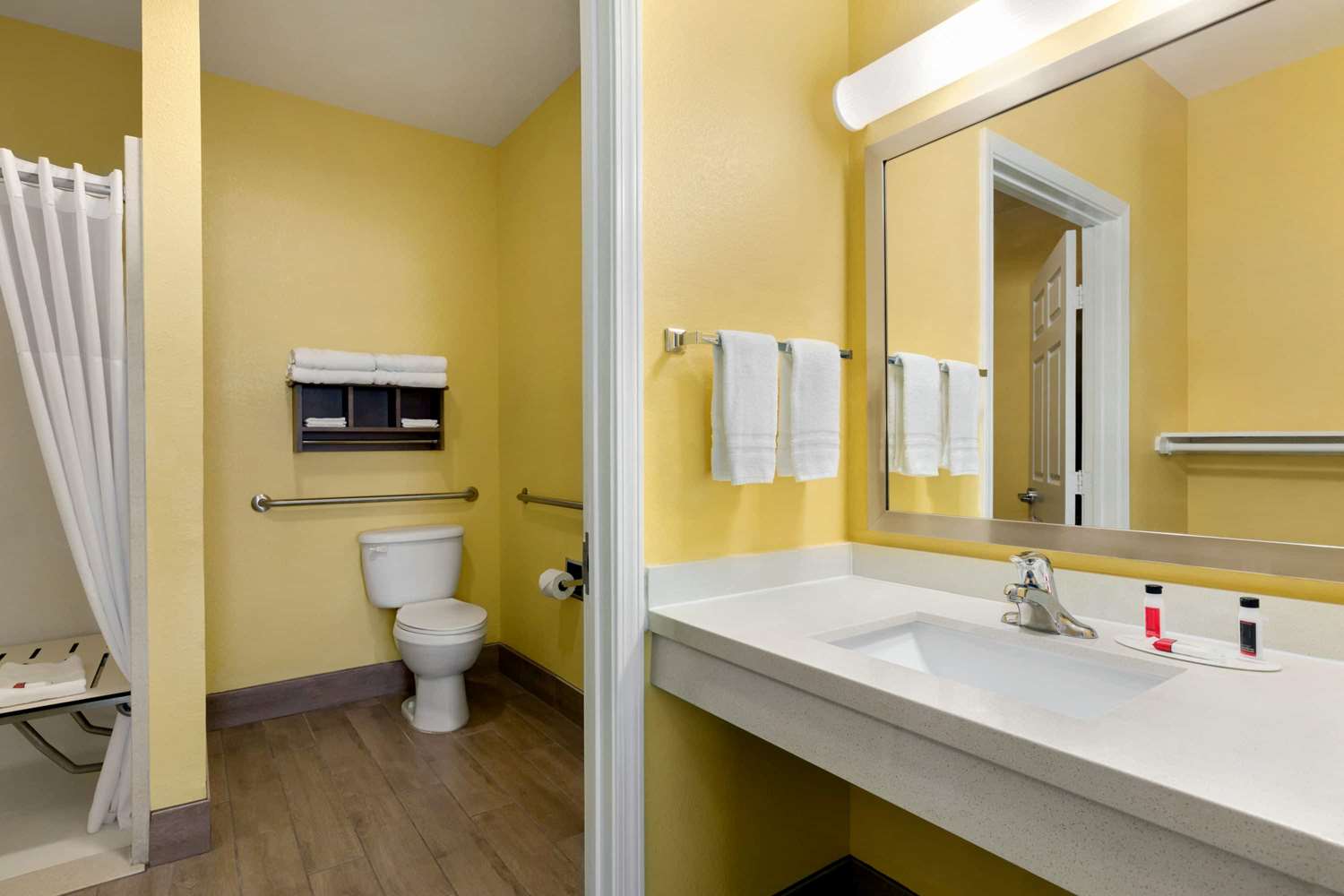 Days Inn by Wyndham Port Aransas TX 34/34