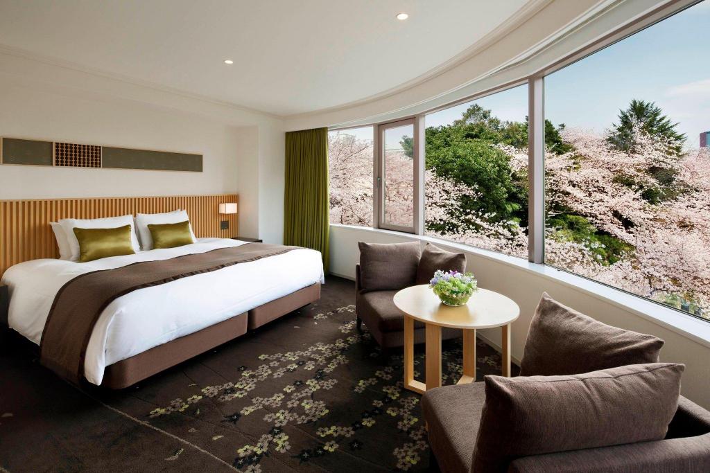 Guest Room, Junior Suite, 2 Double Beds, Corner