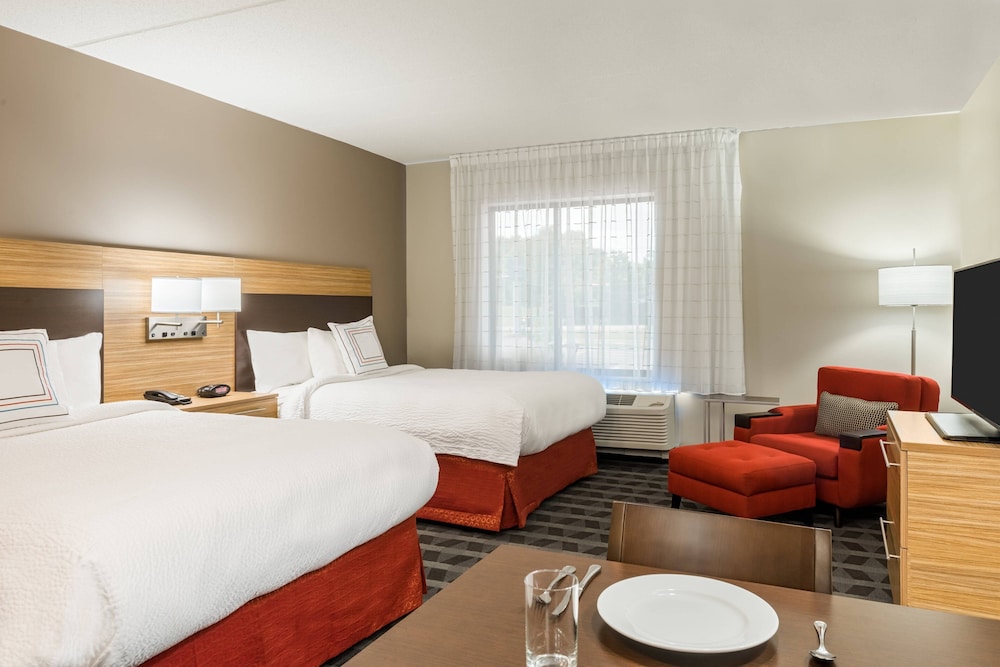 TOWNEPLACE SUITES LATHAM ALBANY AIRPORT 14/62