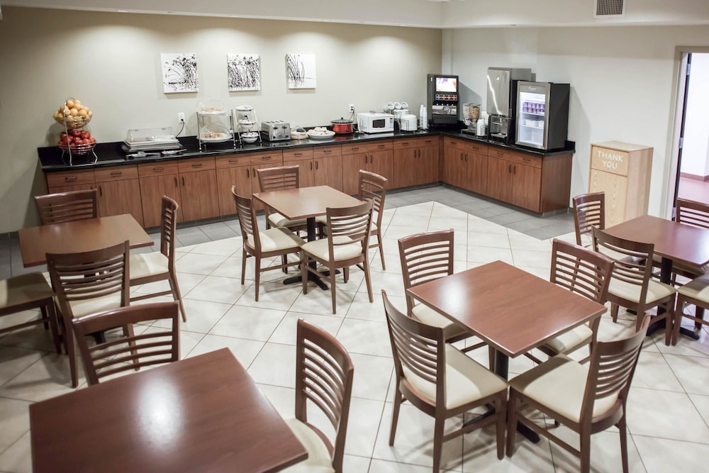 Sleep Inn & Suites Liberty - Kansas City 28/42