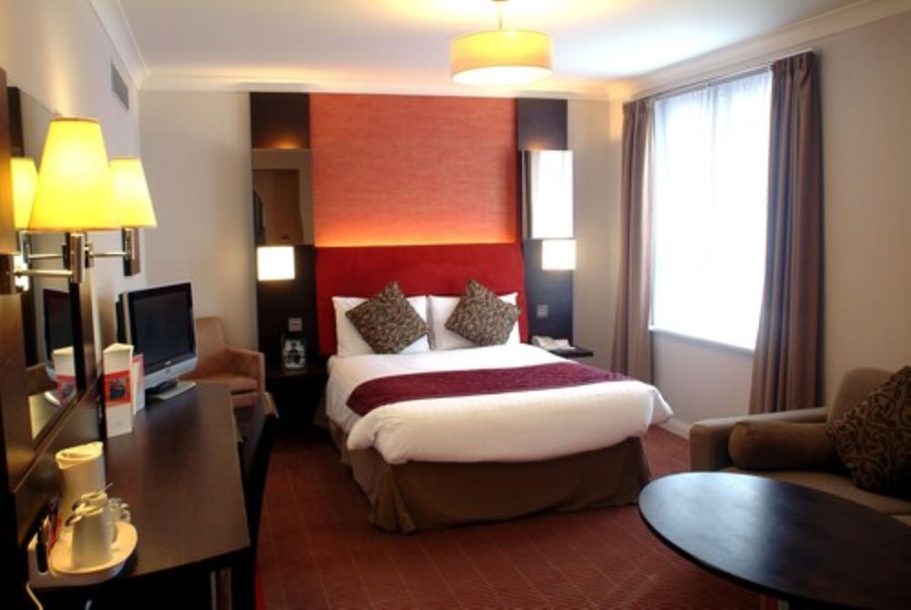 The Dragon Hotel 14/36