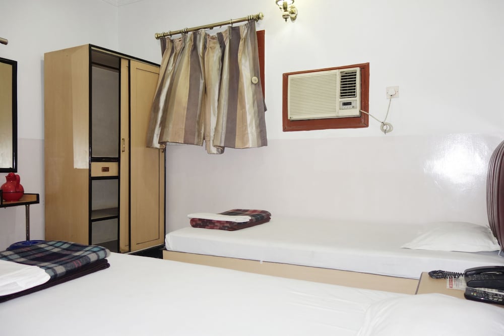 Akash Ganga Hotel 25/48