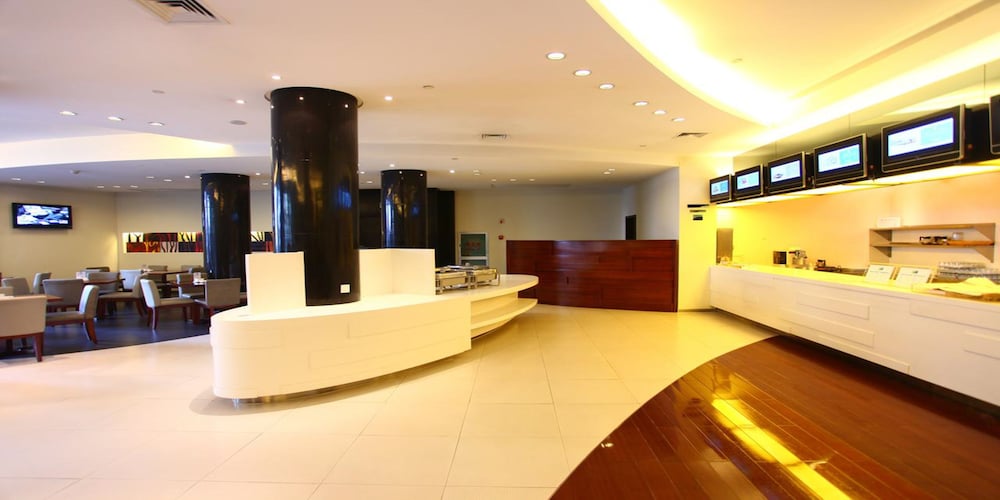 Hangzhou Haiwaihai Holiday Hotel (ex. Holiday Inn Express Grand Canal) 7/50