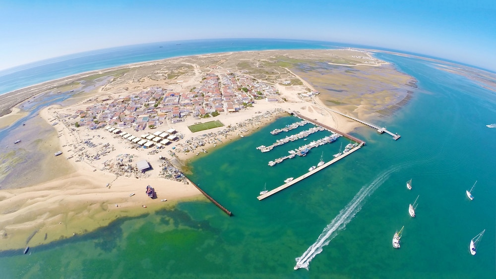 Real Marina Residence 35/39