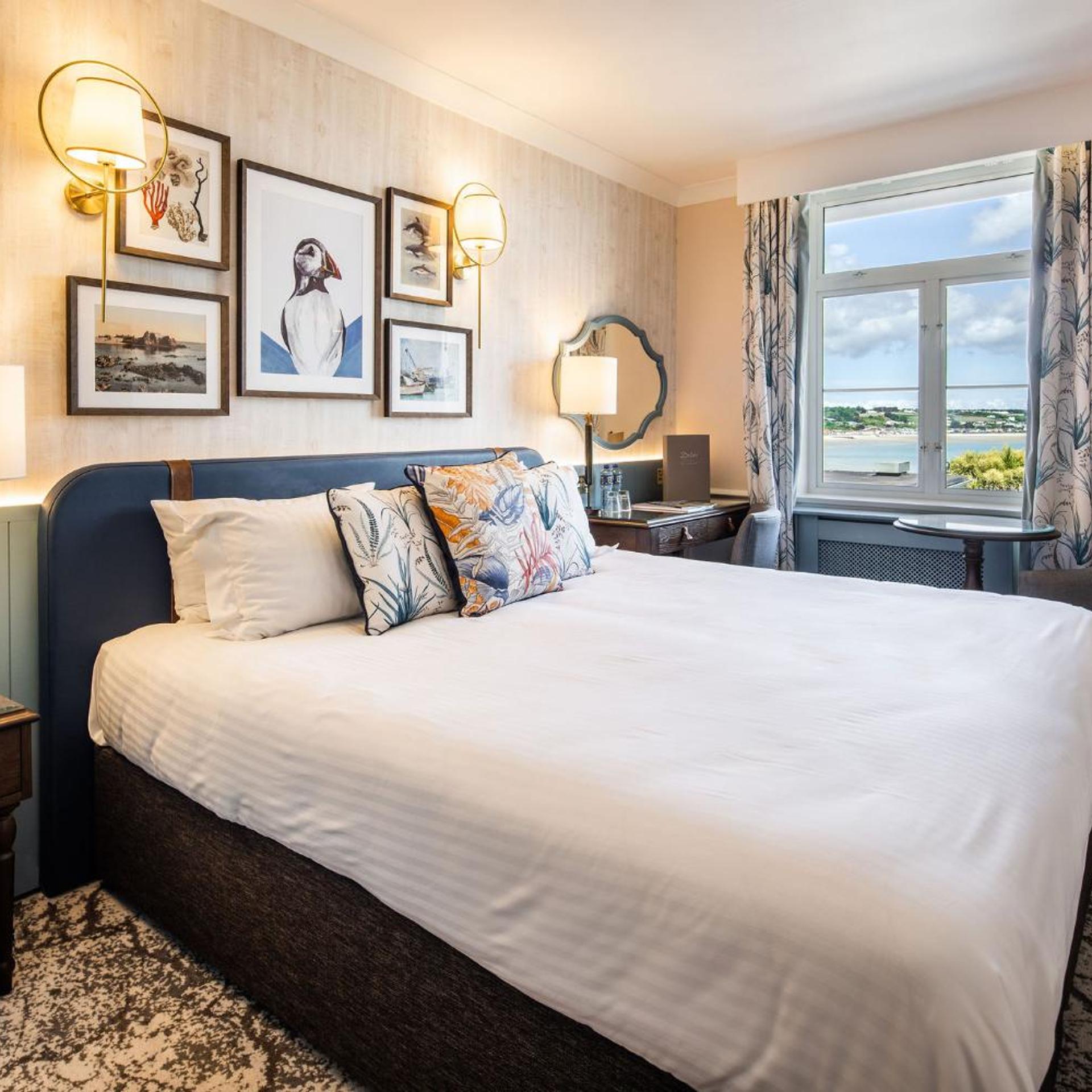 ROOM, DOUBLE OR TWIN BED, SEA VIEW