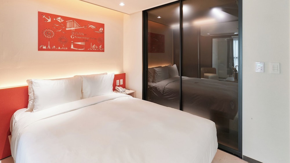 Travelodge Suites Busan Centum 27/68