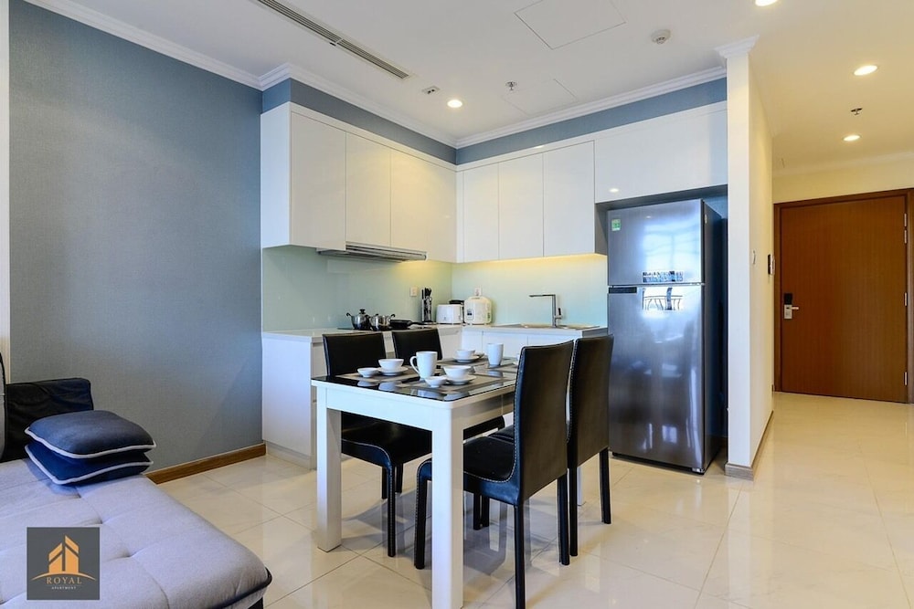Christine S Saigon Apartment 7/50