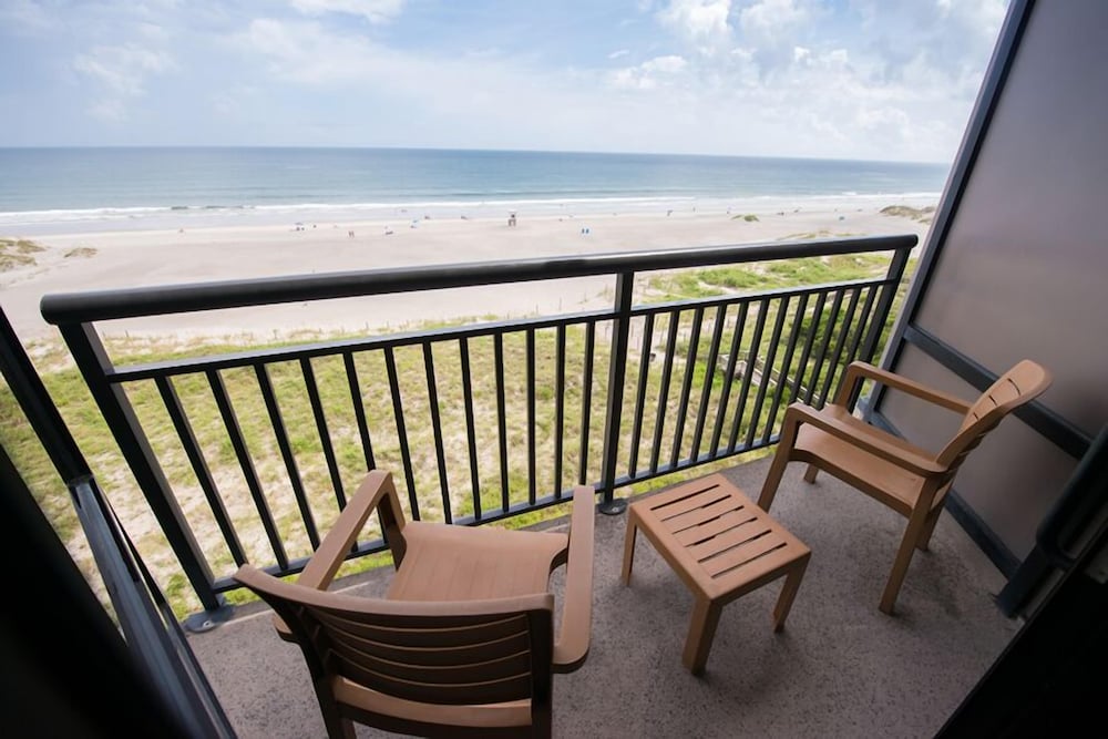 Shell Island Resort - All Oceanfront Suites 30/68