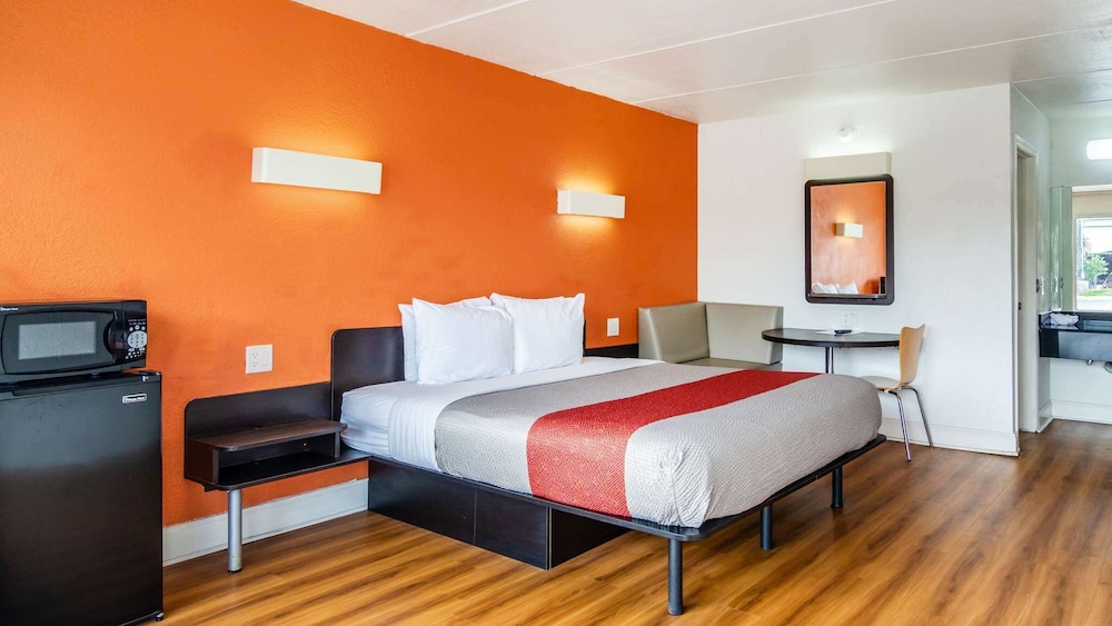 Motel6 Brunswick, GA 17/42