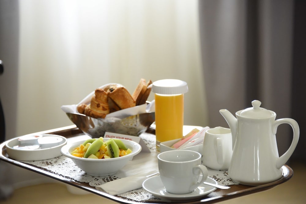 Ramada By Wyndham Downtown Beirut 49/56